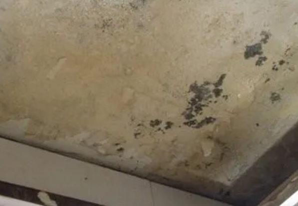恒山阳台漏水维修公司分享下恒山卫生间渗水维修需要注意哪些问题。